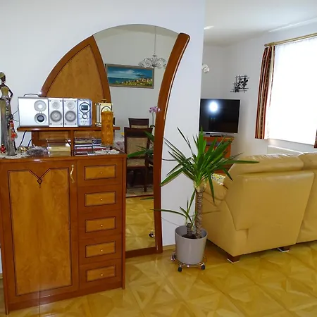 Exklusive Fuer 5 Personen Ca 100 M2 Bei Familie Mueller Appartement Nordhausen