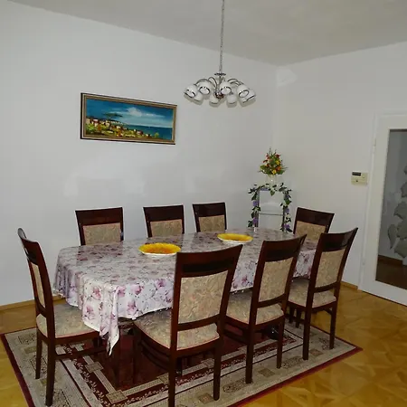 Exklusive Fuer 5 Personen Ca 100 M2 Bei Familie Mueller *
