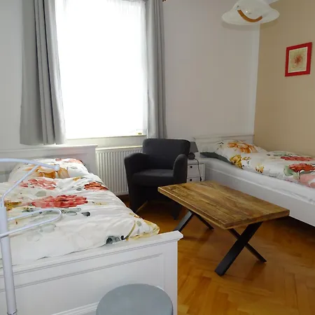 Apartment Exklusive Fuer 5 Personen Ca 100 M2 Bei Familie Mueller *