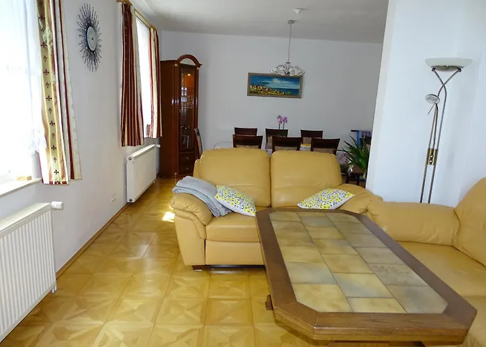 Appartement Exklusive Fuer 5 Personen Ca 100 M2 Bei Familie Mueller